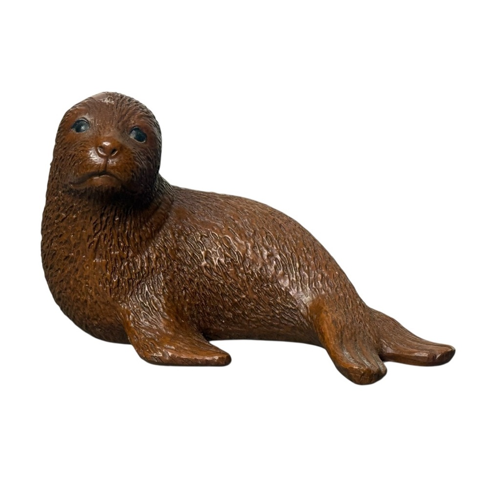 Red Mill Manufacturing Vintage Sea Lion Figure‎ Handcrafted From Pecan & Resin